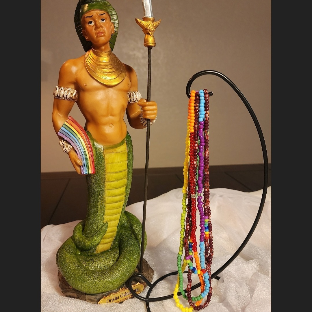 Oshumare collares elekes | St. Sabastian