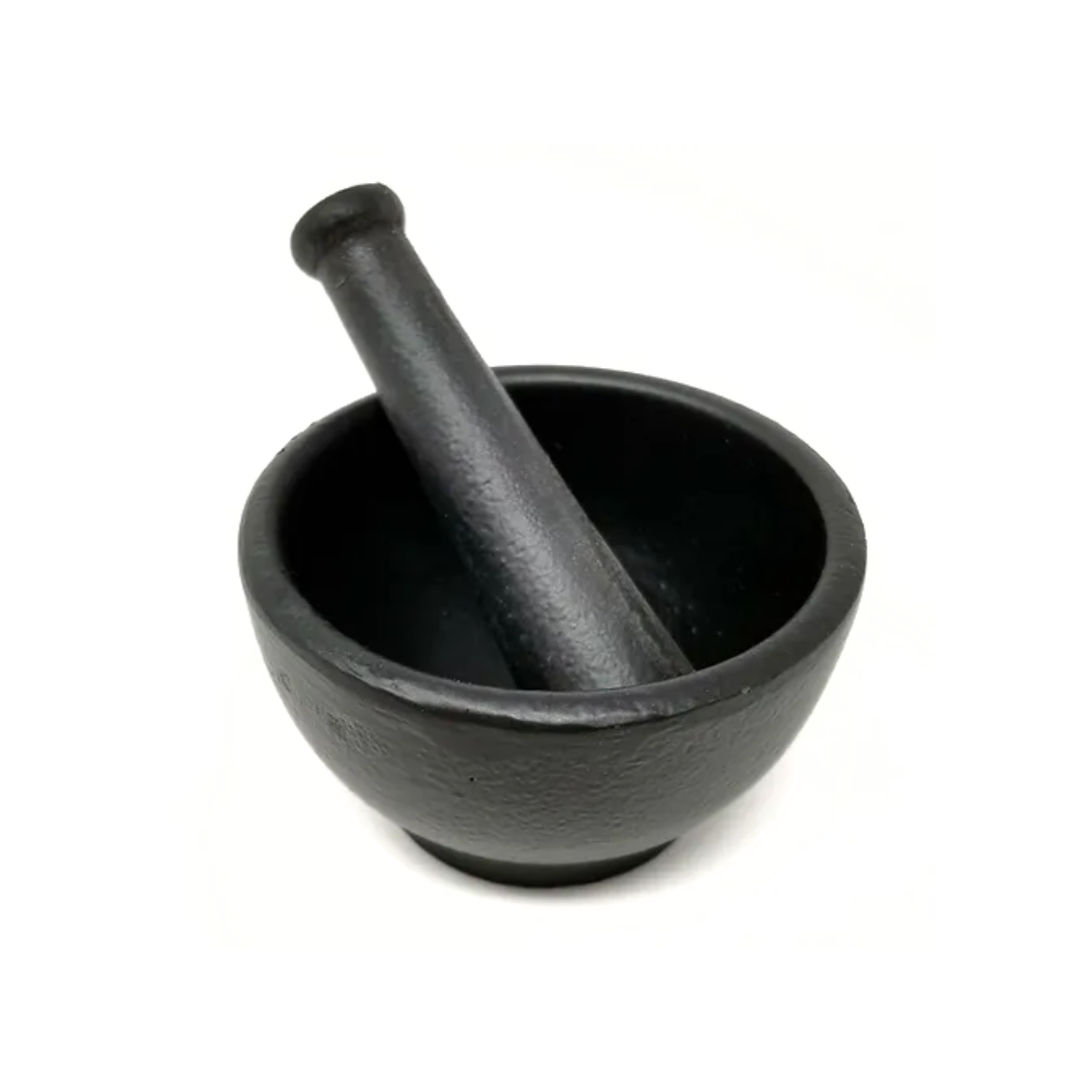 Cast Iron Cauldron with Pestle